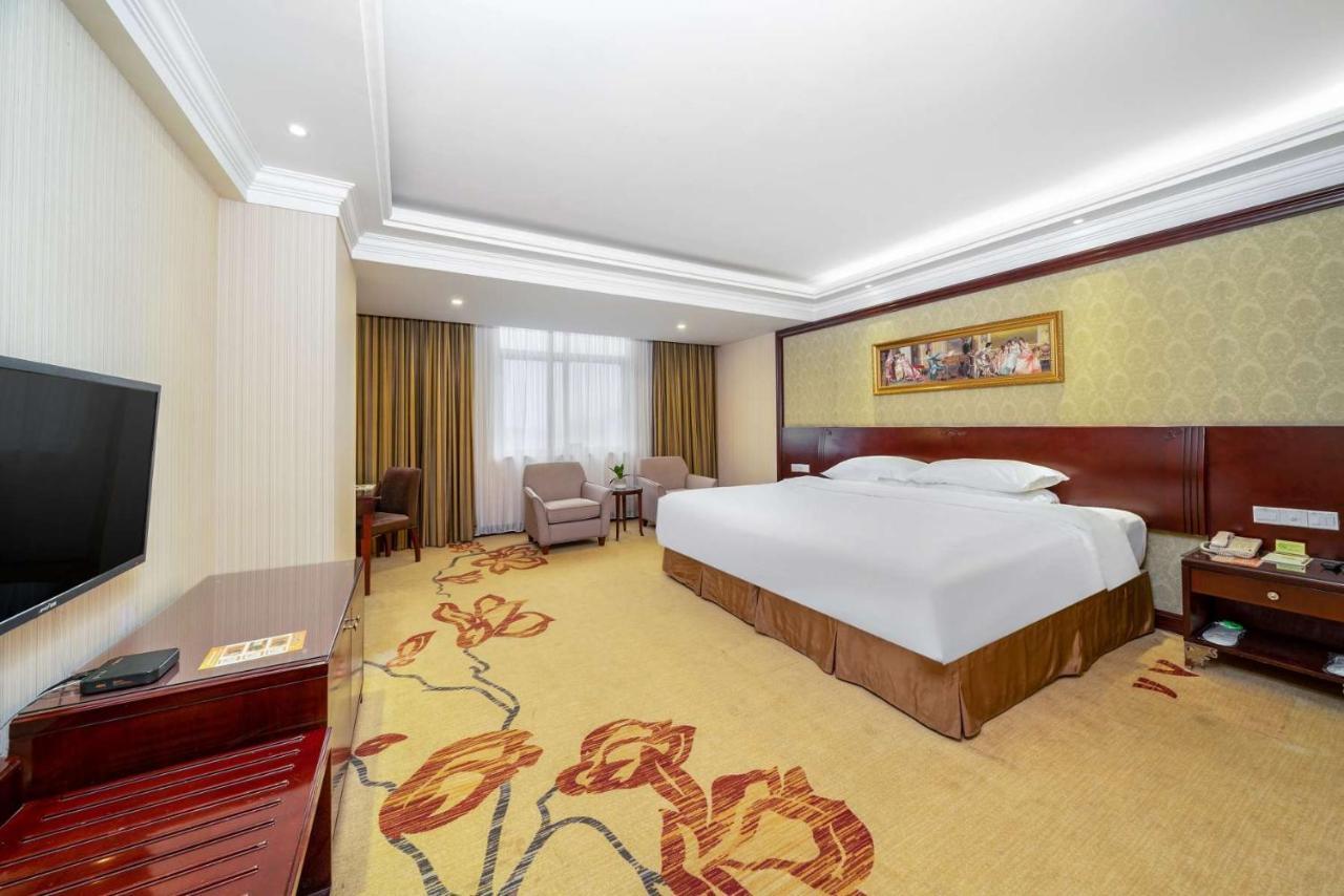 Vienna Hotel Dongguan Houjie Exhibition Center Extérieur photo