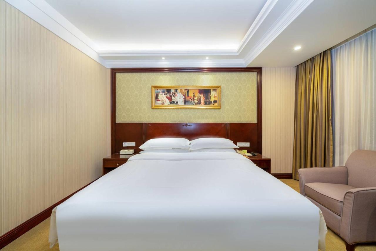 Vienna Hotel Dongguan Houjie Exhibition Center Extérieur photo