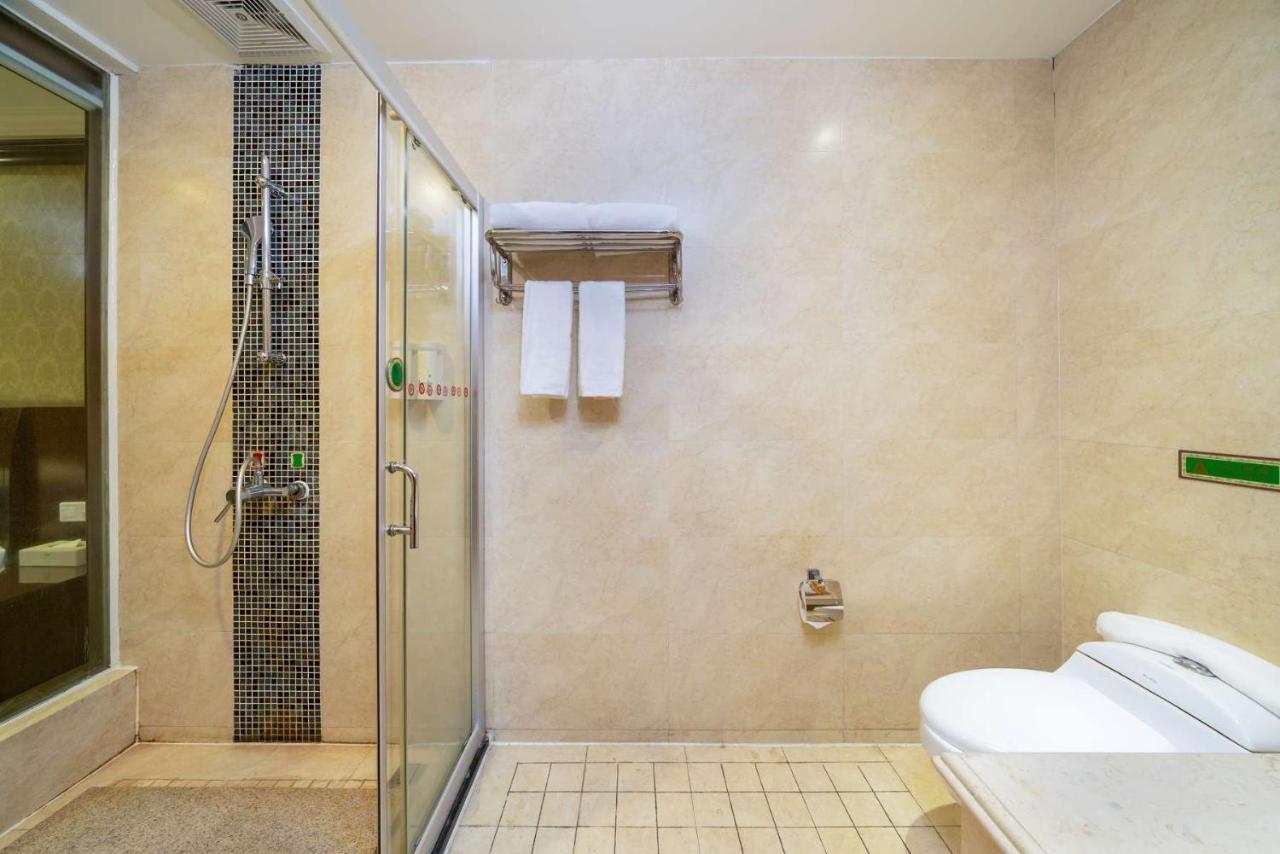 Vienna Hotel Dongguan Houjie Exhibition Center Extérieur photo