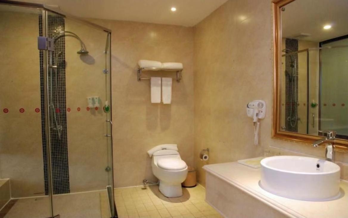 Vienna Hotel Dongguan Houjie Exhibition Center Extérieur photo